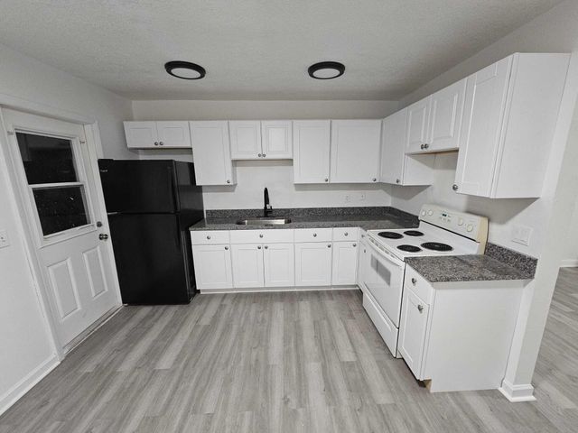1853 Service Road, North Palm Beach, FL 33408