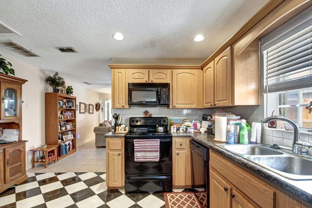 1853 Service Road, North Palm Beach, FL 33408