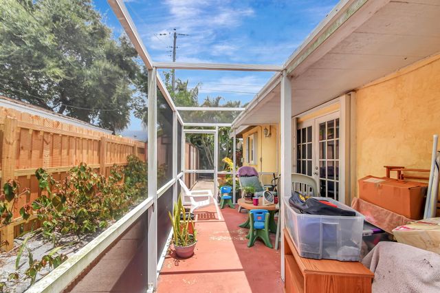 1853 Service Road, North Palm Beach, FL 33408