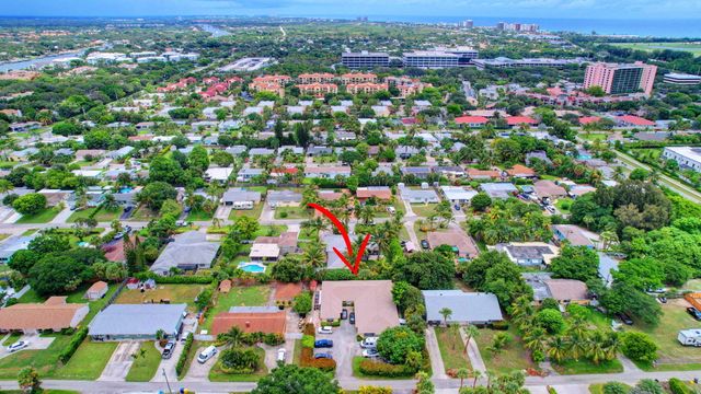 1853 Service Road, North Palm Beach, FL 33408
