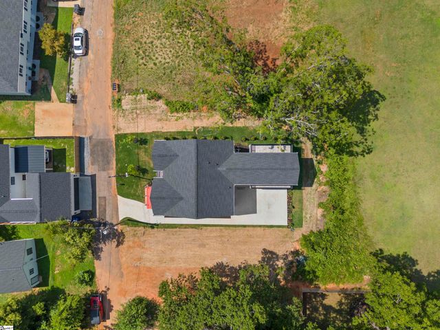 4 Hartsell Street, Greenville, SC 29601