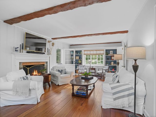 15 Stanwich Lane, Greenwich, CT 06830