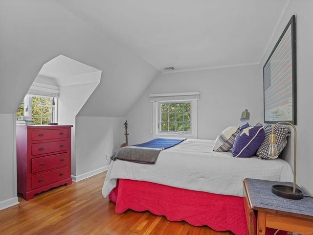 15 Stanwich Lane, Greenwich, CT 06830