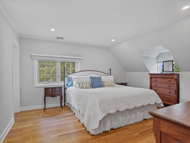 15 Stanwich Lane, Greenwich, CT 06830