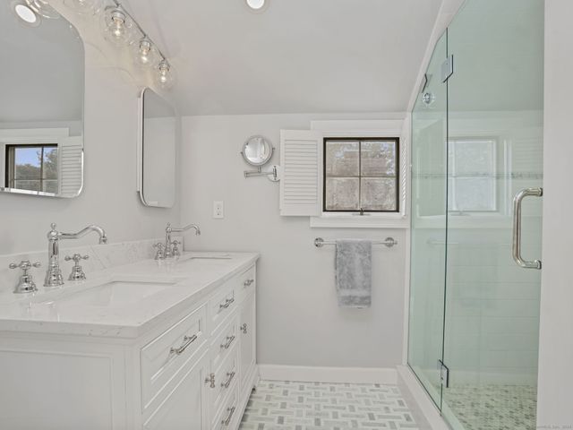 15 Stanwich Lane, Greenwich, CT 06830