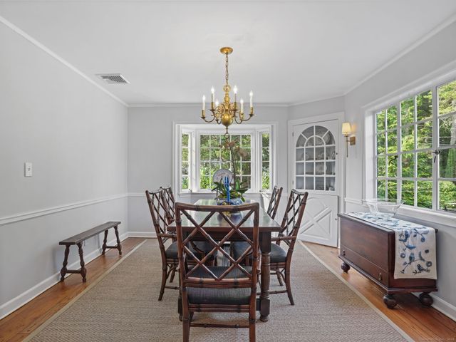 15 Stanwich Lane, Greenwich, CT 06830