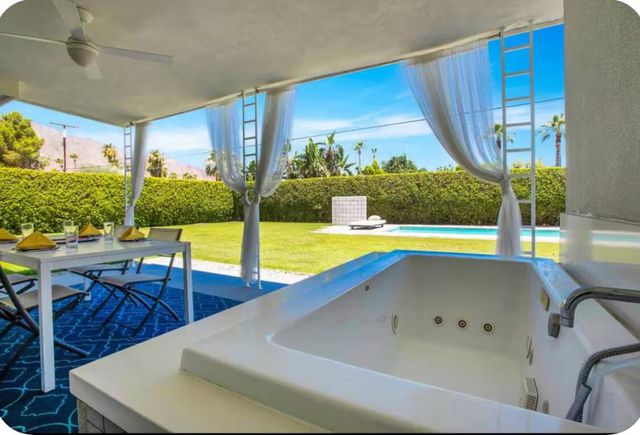 1272 N Riverside Drive, Palm Springs, CA 92264