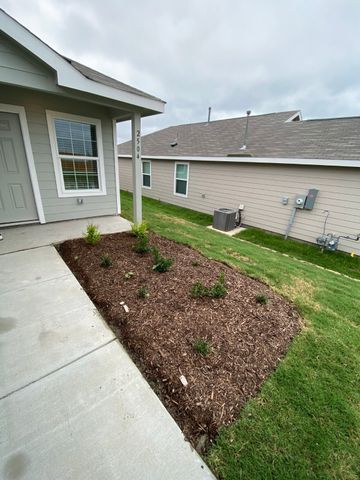 2504 Coronado Way, Crandall, TX 75114