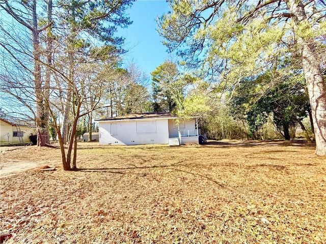 1924 Peters Road, Tucker, GA 30084