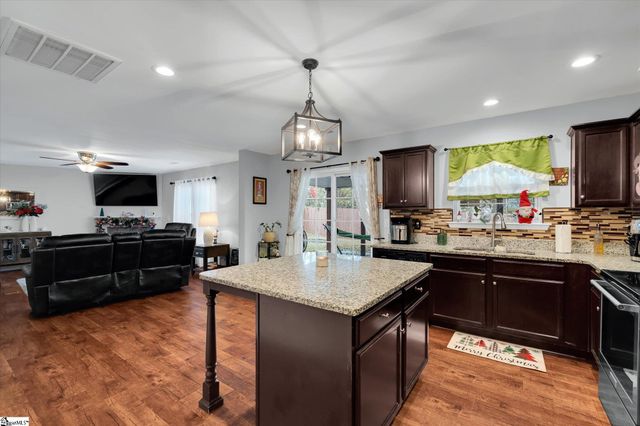 659 Markham Circle, Moore, SC 29369