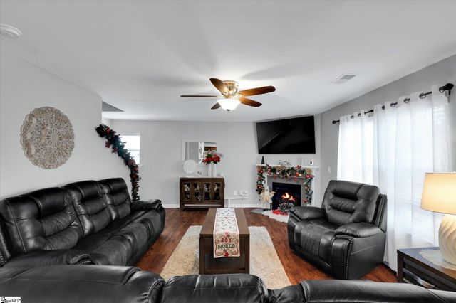 659 Markham Circle, Moore, SC 29369