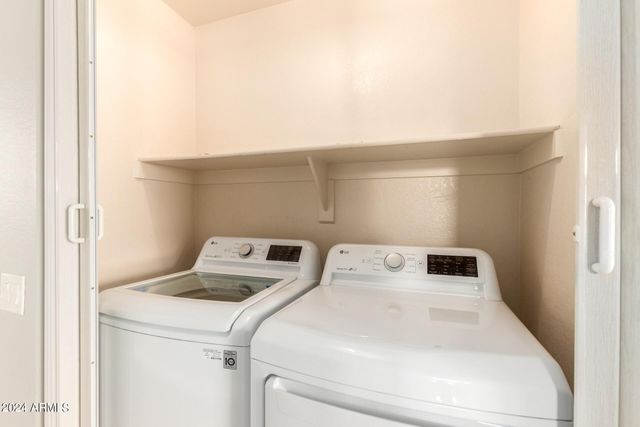 3212 E ORAIBI Drive, Phoenix, AZ 85050