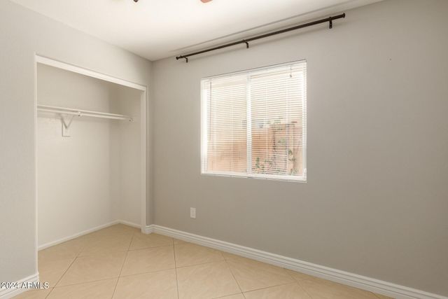 3212 E ORAIBI Drive, Phoenix, AZ 85050