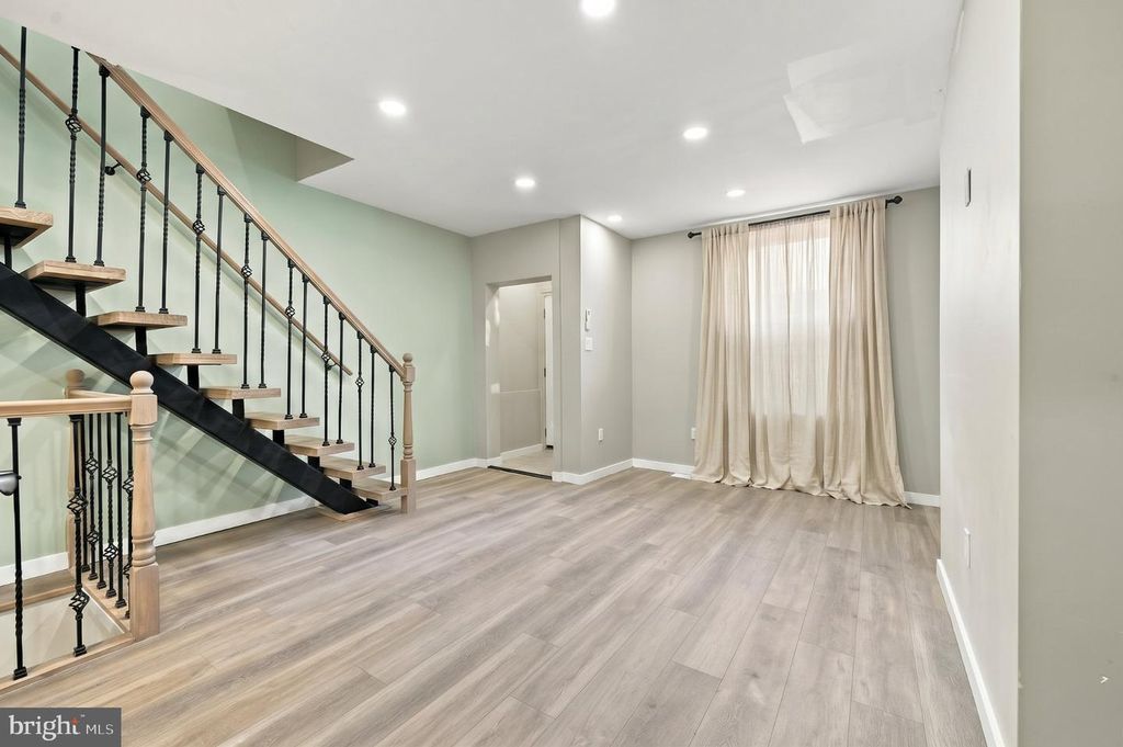 1644 N NEWKIRK ST, PHILADELPHIA, PA 19121 — photo 3