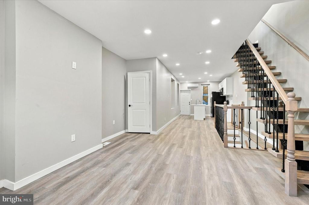 1644 N NEWKIRK ST, PHILADELPHIA, PA 19121 — photo 4