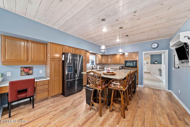 7 Brompton Court, Crossville, TN 38558