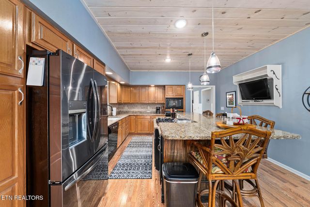 7 Brompton Court, Crossville, TN 38558