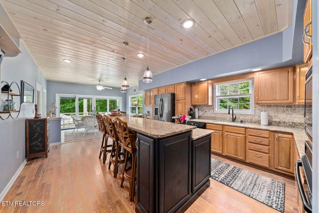 7 Brompton Court, Crossville, TN 38558