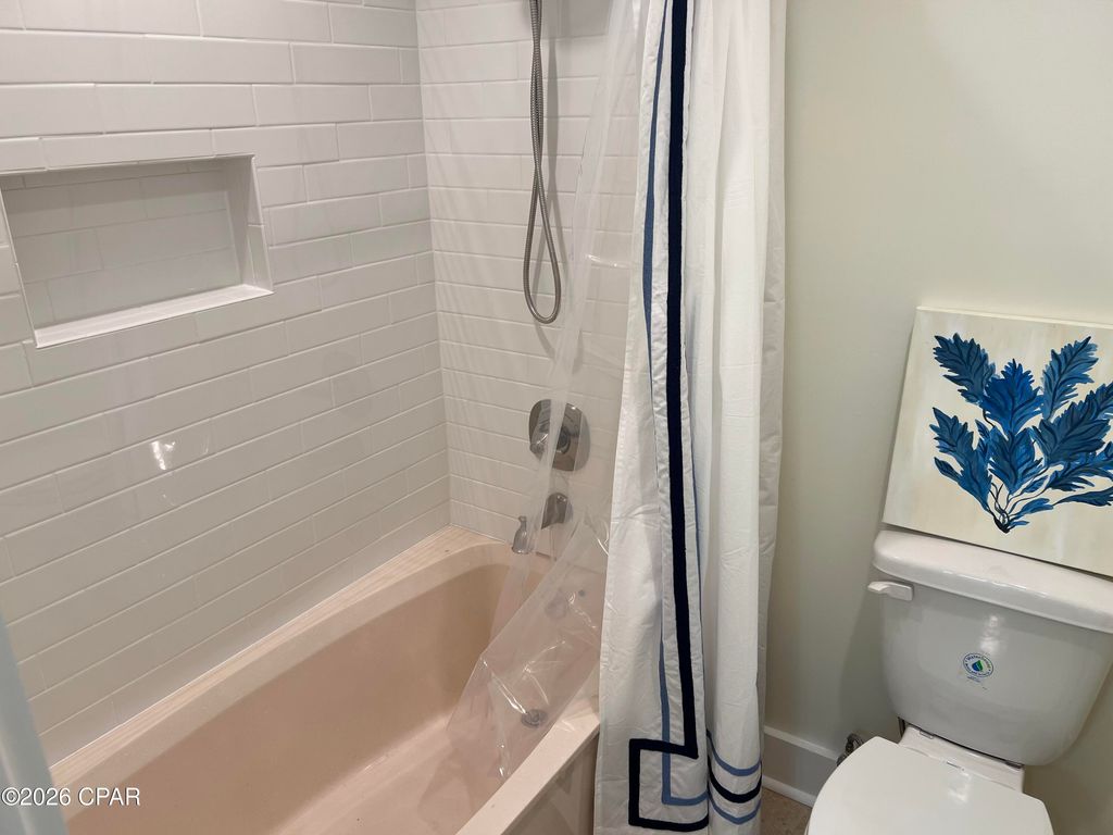 Image 14 of property listing at 4400 Kingfish Lane 302, Panama City Beach, FL 32408