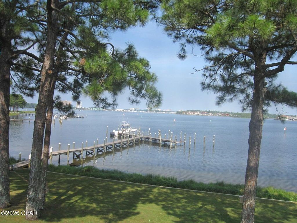 Image 15 of property listing at 4400 Kingfish Lane 302, Panama City Beach, FL 32408