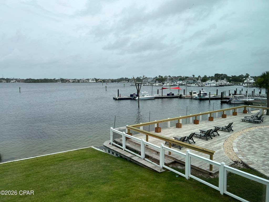 Image 18 of property listing at 4400 Kingfish Lane 302, Panama City Beach, FL 32408