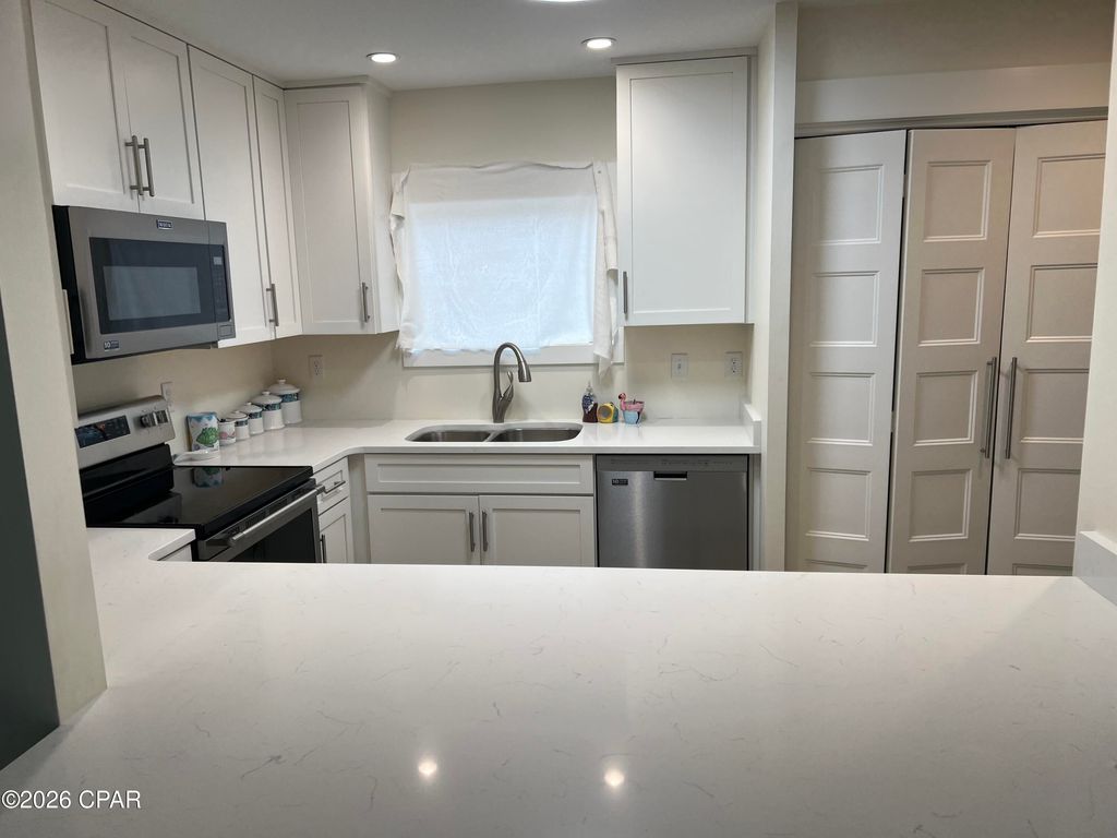 Image 4 of property listing at 4400 Kingfish Lane 302, Panama City Beach, FL 32408