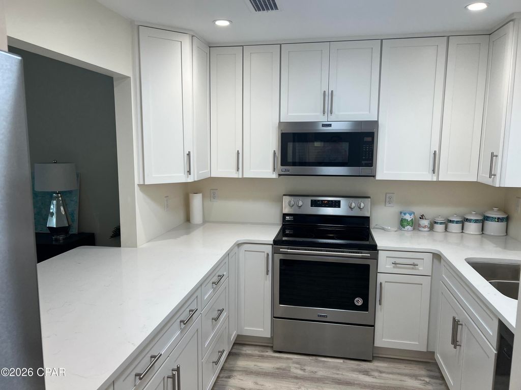 Image 5 of property listing at 4400 Kingfish Lane 302, Panama City Beach, FL 32408
