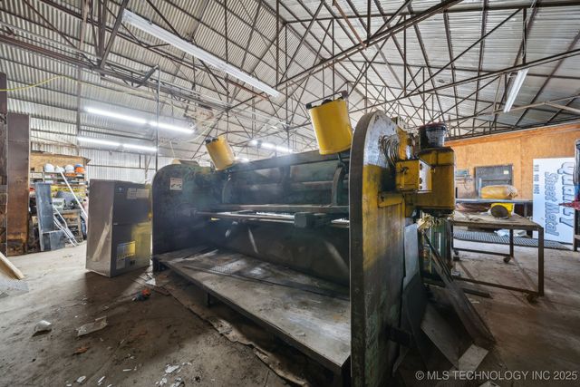 311 E 5th Street, Okmulgee, OK 74447