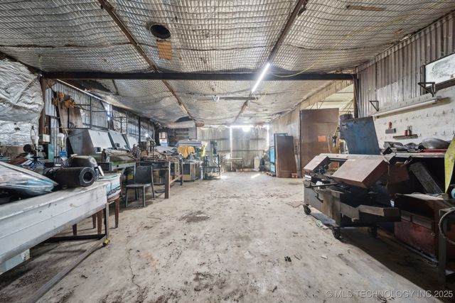 311 E 5th Street, Okmulgee, OK 74447