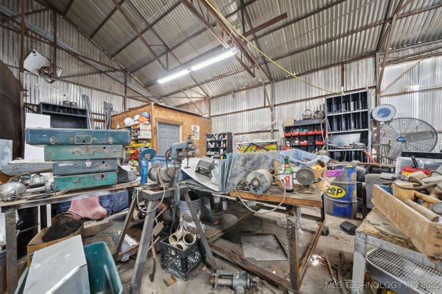 311 E 5th Street, Okmulgee, OK 74447