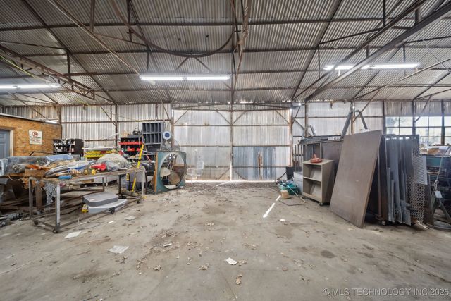 311 E 5th Street, Okmulgee, OK 74447