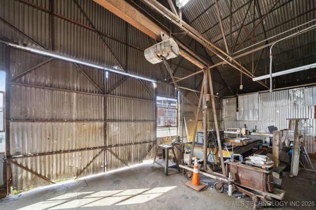 311 E 5th Street, Okmulgee, OK 74447