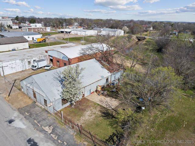 311 E 5th Street, Okmulgee, OK 74447