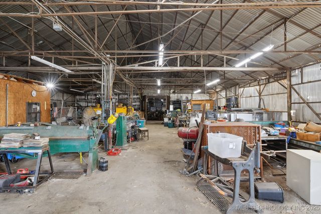 311 E 5th Street, Okmulgee, OK 74447