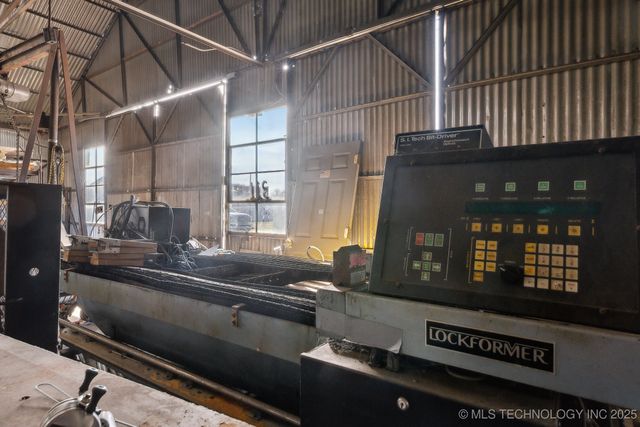 311 E 5th Street, Okmulgee, OK 74447