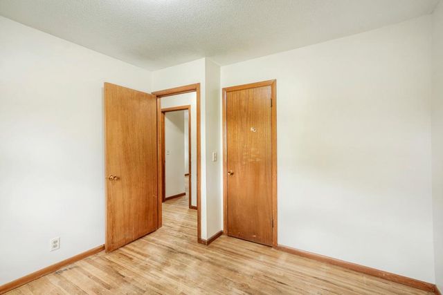 116 Hayes Road, Apple Valley, MN 55124