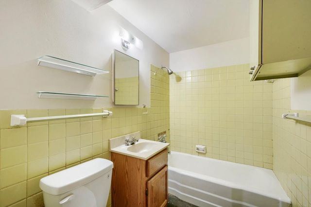 116 Hayes Road, Apple Valley, MN 55124