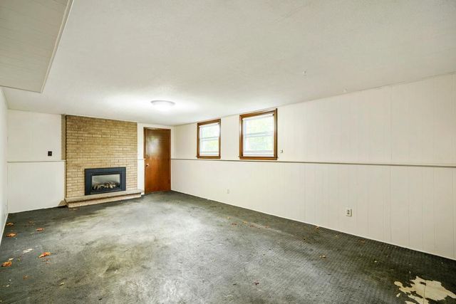 116 Hayes Road, Apple Valley, MN 55124