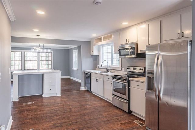 1203 E Ridge Road, Gainesville, GA 30501