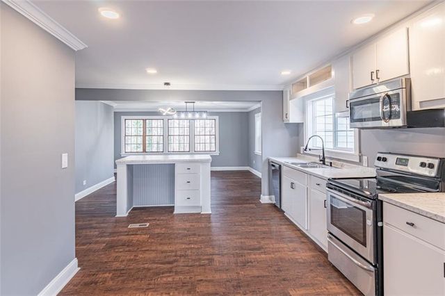 1203 E Ridge Road, Gainesville, GA 30501