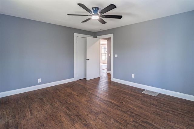 1203 E Ridge Road, Gainesville, GA 30501