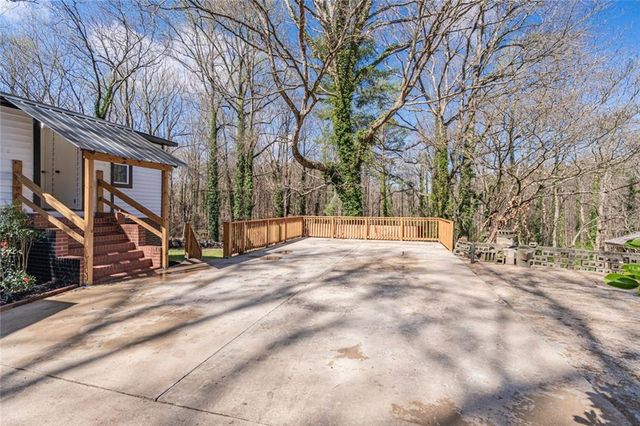 1203 E Ridge Road, Gainesville, GA 30501