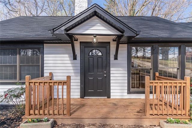 1203 E Ridge Road, Gainesville, GA 30501