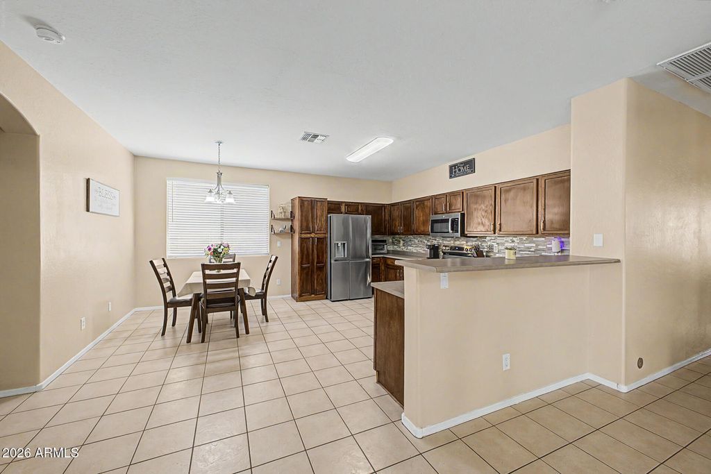 Image 12 of property listing at 20940 E DESERT HILLS Boulevard, Queen Creek, AZ 85142