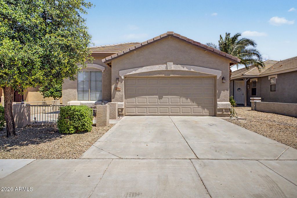 Image 2 of property listing at 20940 E DESERT HILLS Boulevard, Queen Creek, AZ 85142