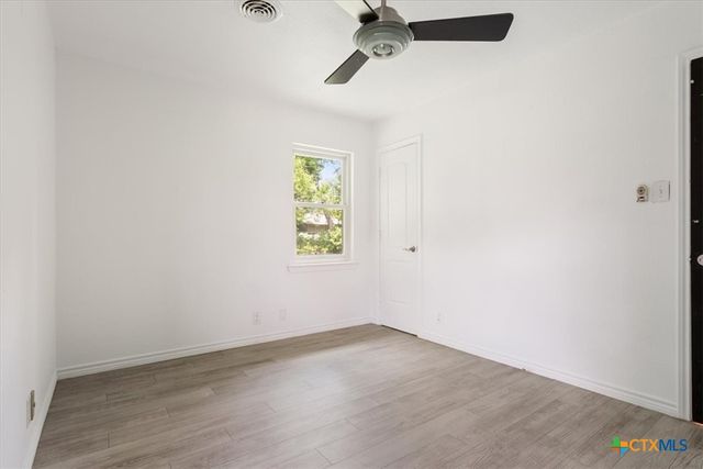 1304 Metropolitan Drive, Killeen, TX 76541