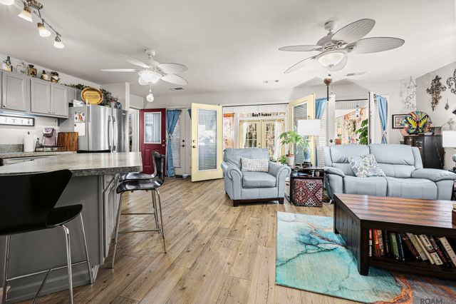 14689 Paradise Rd, Maurepas, LA 70449