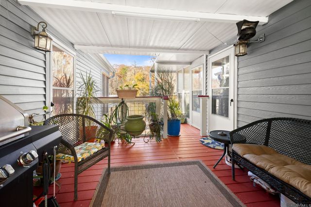 14689 Paradise Rd, Maurepas, LA 70449