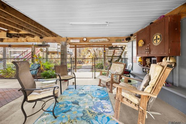 14689 Paradise Rd, Maurepas, LA 70449