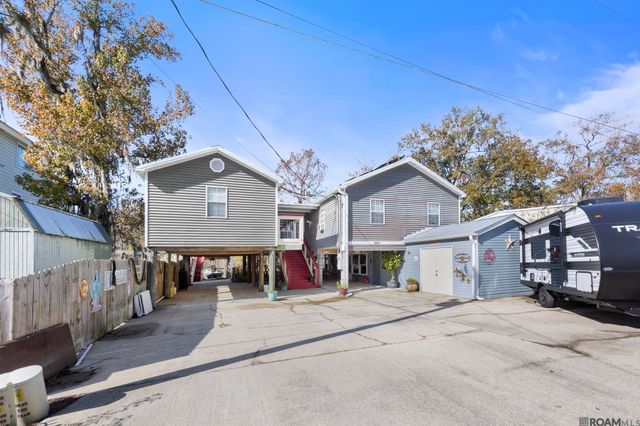 14689 Paradise Rd, Maurepas, LA 70449